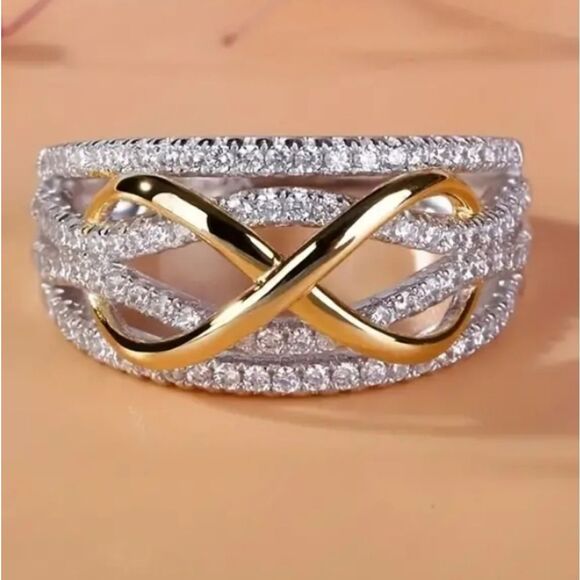 Timeless infinity promise ring sz 8